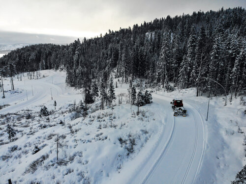 Preparering av skiløyper i langrennsanlegget i Marikollen.