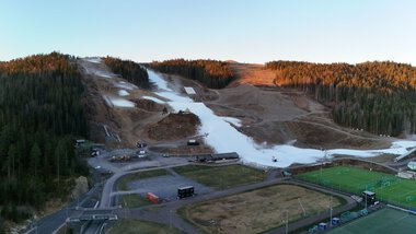 Fjerdingby sentrum og Marikollen