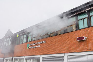 Røykdykkerøvelse på gamle Fjerdingby skole
