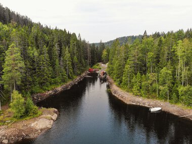 Rehabiliterer demninger i Ramstadsjøen