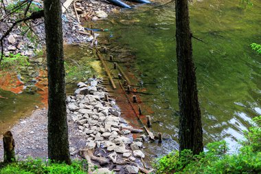 Rehabiliterer demninger i Ramstadsjøen