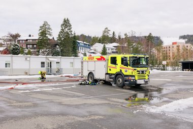 Røykdykkerøvelse på gamle Fjerdingby skole
