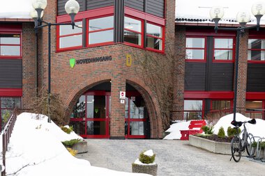 Rælingen rådhus i Bjørnholthagan 6