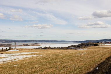 Årnestangen, Rælingsøya og Leca