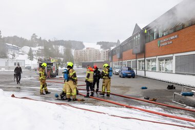 Røykdykkerøvelse på gamle Fjerdingby skole
