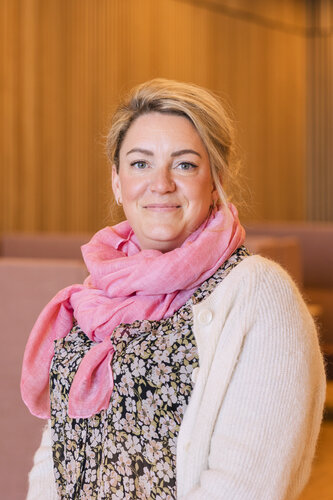 Bilder av ledelsen på Fjerdingby skole og ressursavdeling