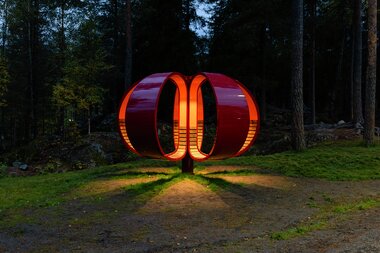 Utendørs kunst på Fjerdingby skole og ressursavdeling