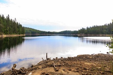 Rehabiliterer demninger i Ramstadsjøen