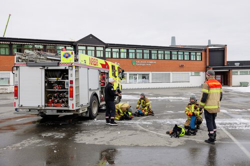 Røykdykkerøvelse på gamle Fjerdingby skole