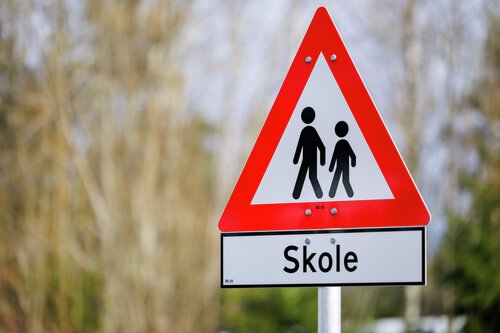 Skolevei-skilt