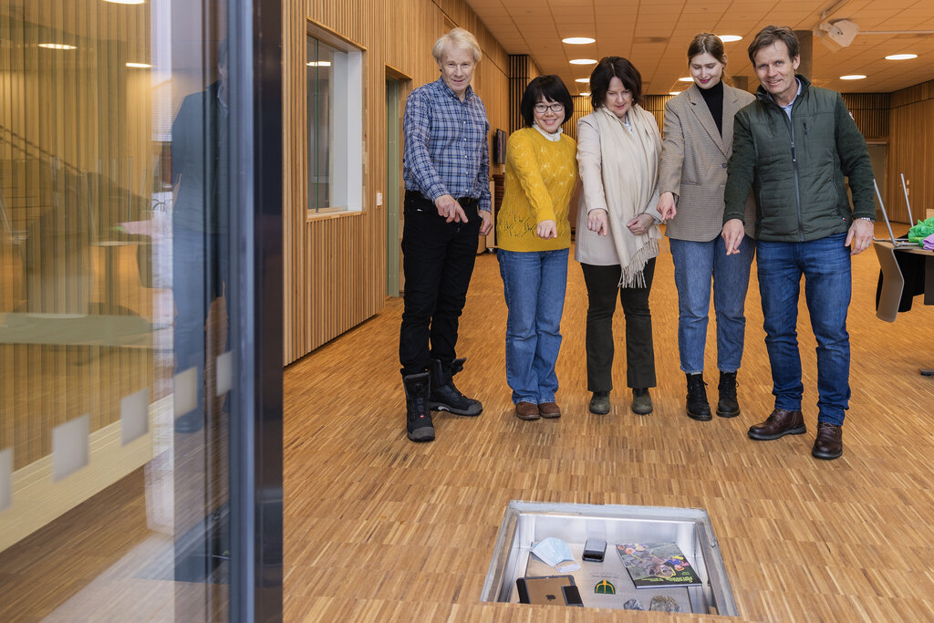 Minneskrin på nye Fjerdingby skole