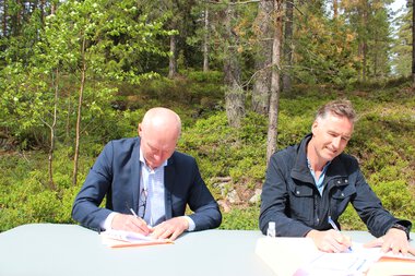 Kontraktsignering nye Fjerdingby skole