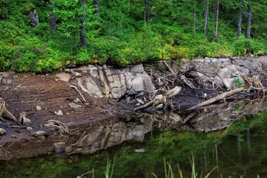 Rehabiliterer demninger i Ramstadsjøen