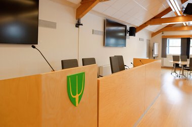 Talerstol i kommunestyresalen 