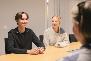 Ungdommer på sommerjobb