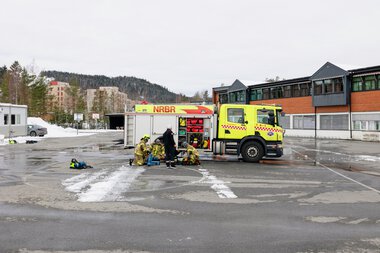 Røykdykkerøvelse på gamle Fjerdingby skole