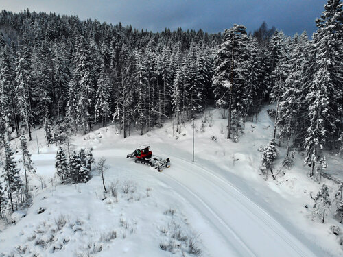 Preparering av skiløyper i langrennsanlegget i Marikollen.