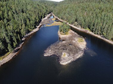 Rehabiliterer demninger i Ramstadsjøen