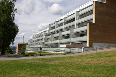 Blokker ved gangvei Blystadlia