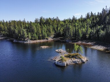 Rehabiliterer demninger i Ramstadsjøen