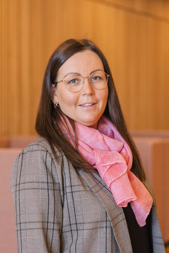 Bilder av ledelsen på Fjerdingby skole og ressursavdeling