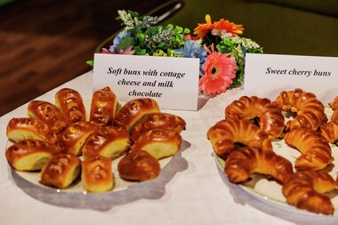 Minister fra Belgia på besøk hos flyktningtjenesten i Rælingen