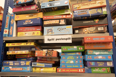 Aktivum Rælingen AS selger leker og spill gjenbruk