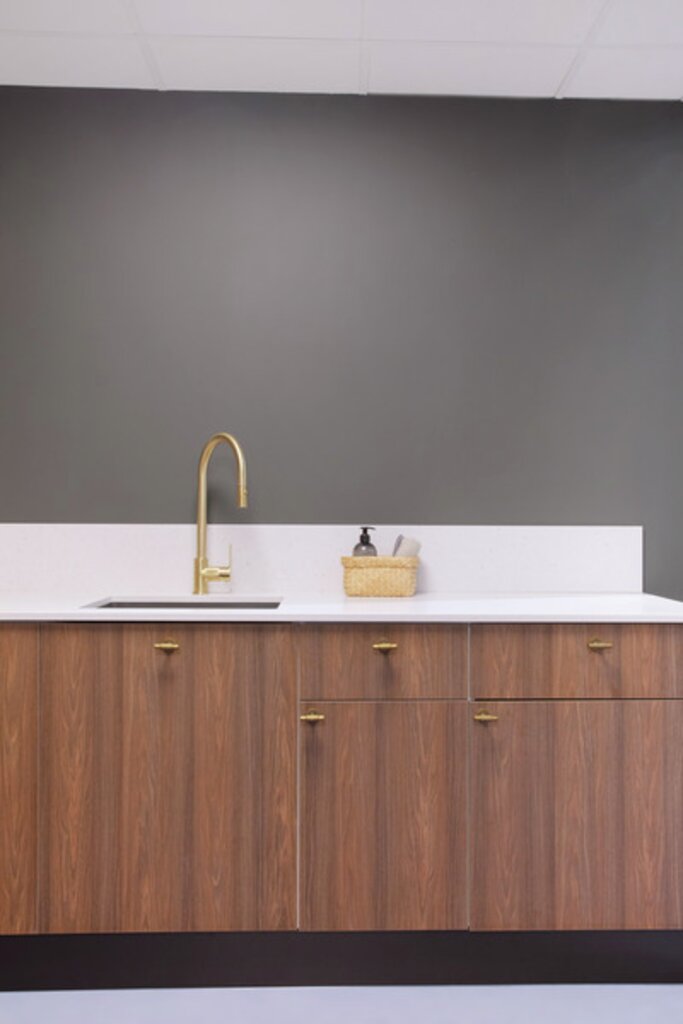 Nea Vaskerom valnøtt utstilling showroom 