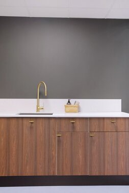 Nea Vaskerom valnøtt utstilling showroom 