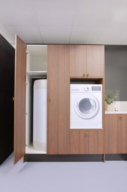 Nea Vaskerom valnøtt utstilling showroom 