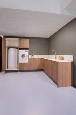 Nea Vaskerom valnøtt utstilling showroom 