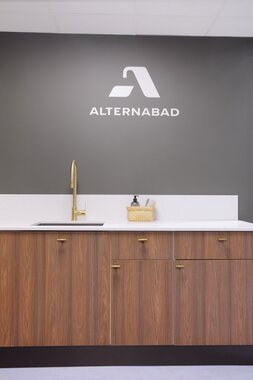 Nea Vaskerom valnøtt utstilling showroom 