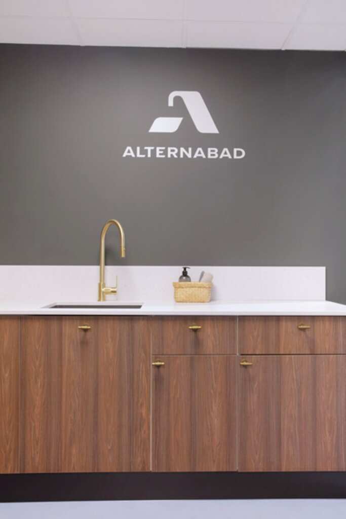 Nea Vaskerom valnøtt utstilling showroom 