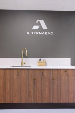 Nea Vaskerom valnøtt utstilling showroom 