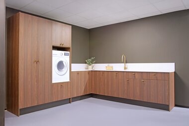 Nea Vaskerom valnøtt utstilling showroom 