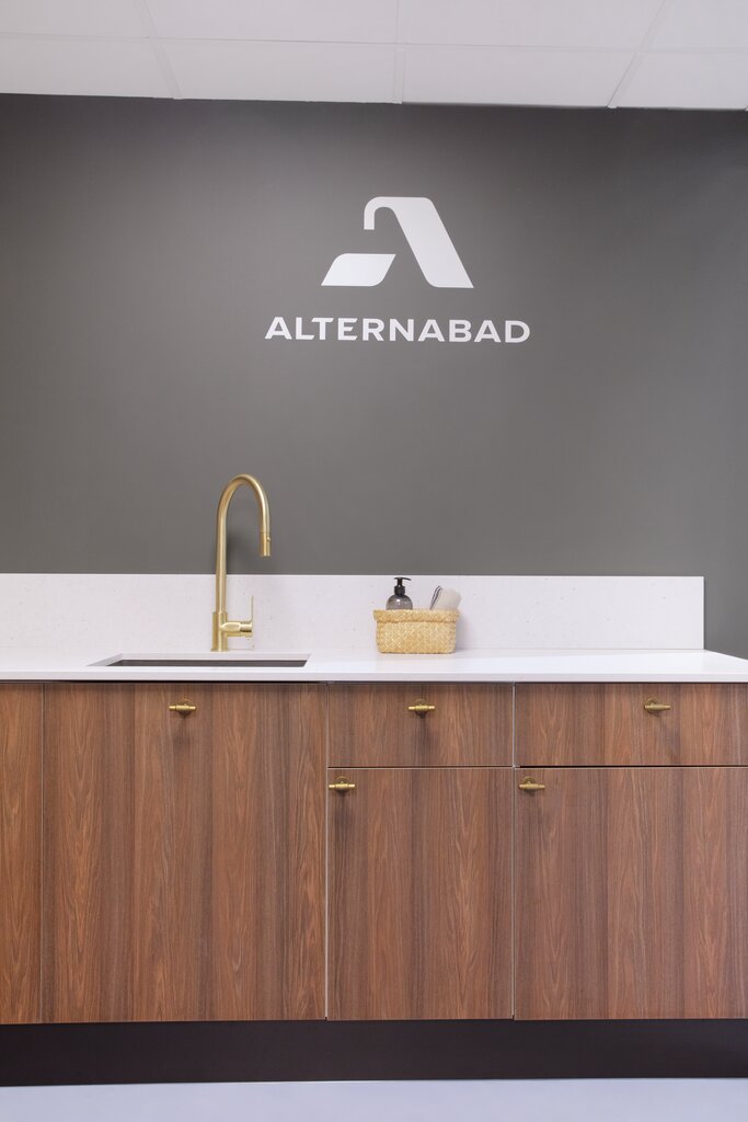 Nea Vaskerom valnøtt utstilling showroom 