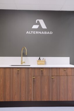 Nea Vaskerom valnøtt utstilling showroom 