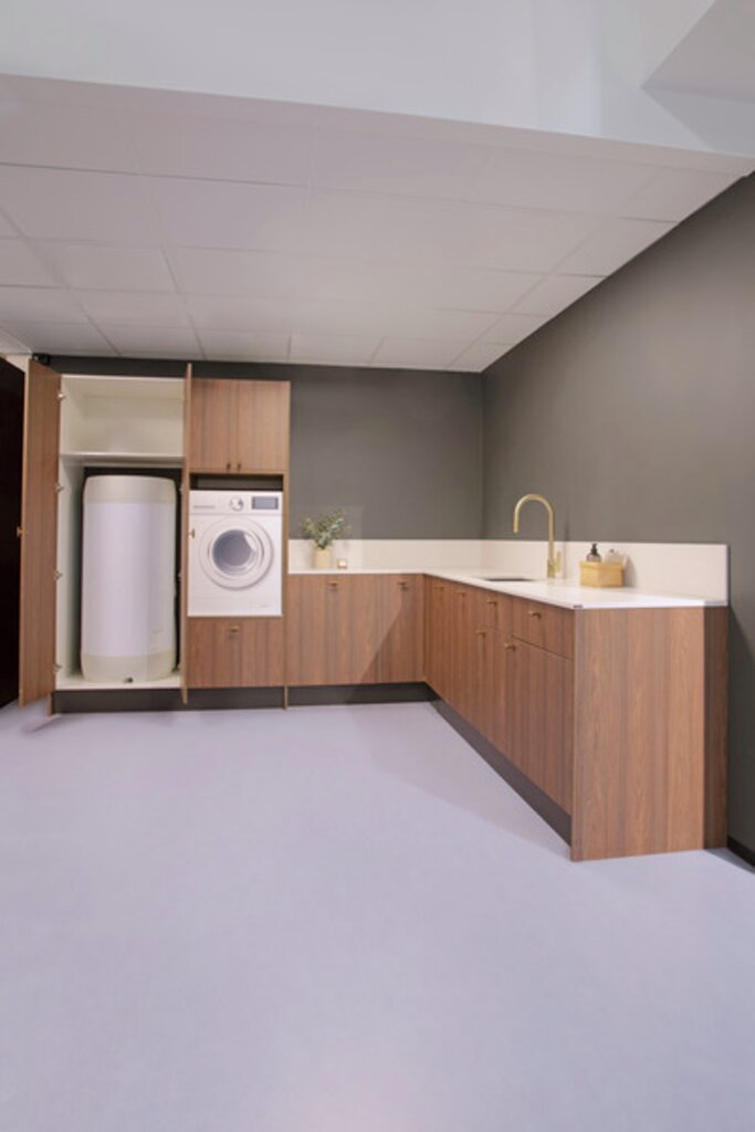 Nea Vaskerom valnøtt utstilling showroom 