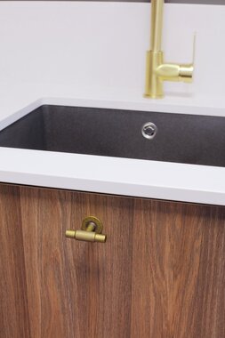 Nea Vaskerom valnøtt utstilling showroom 