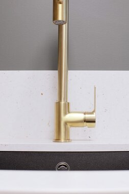 Nea Vaskerom valnøtt utstilling showroom 