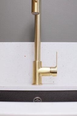 Nea Vaskerom valnøtt utstilling showroom 