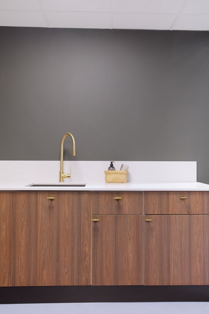 Nea Vaskerom valnøtt utstilling showroom 