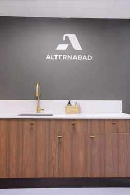 Nea Vaskerom valnøtt utstilling showroom 