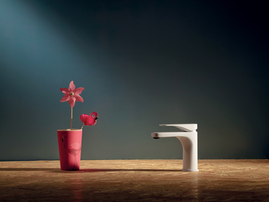 Fima bad - servantkran 