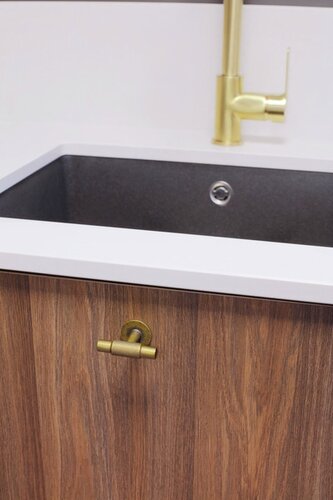 Nea Vaskerom valnøtt utstilling showroom 