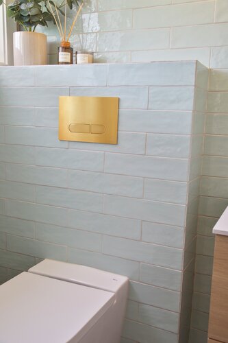 Toalettrom Fima børstet gull trykkplate