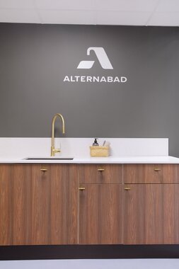 Nea Vaskerom valnøtt utstilling showroom 