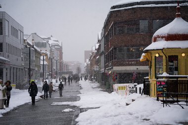 Storgata i snøvær Storgata i snøvær