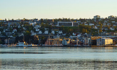 Tromsø sentrum sett fra Tromsdalen