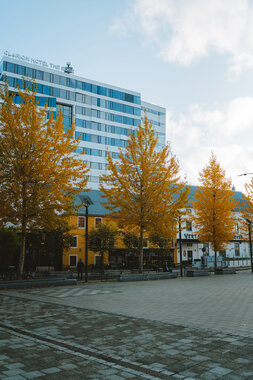 Strandtorget om høsten